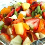 Leia mais sobre o artigo Salada de frutas na travessa